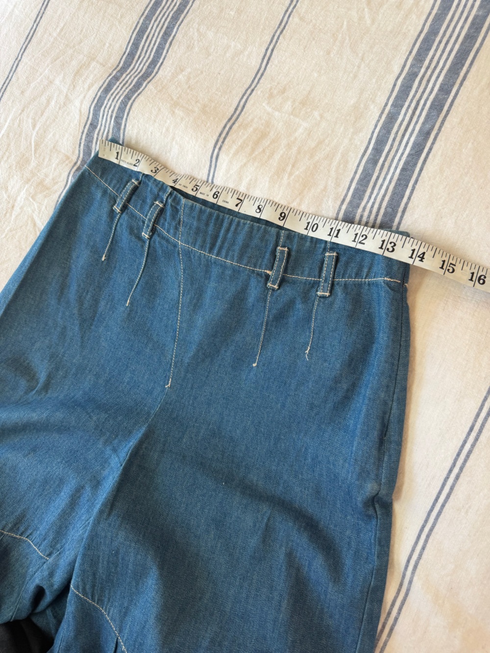 Pilcro Anthropologie Ruffled Hem Wide-Leg Jeans Size US 2 - Picture 10 of 13
